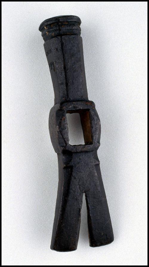 DS2004-0147
