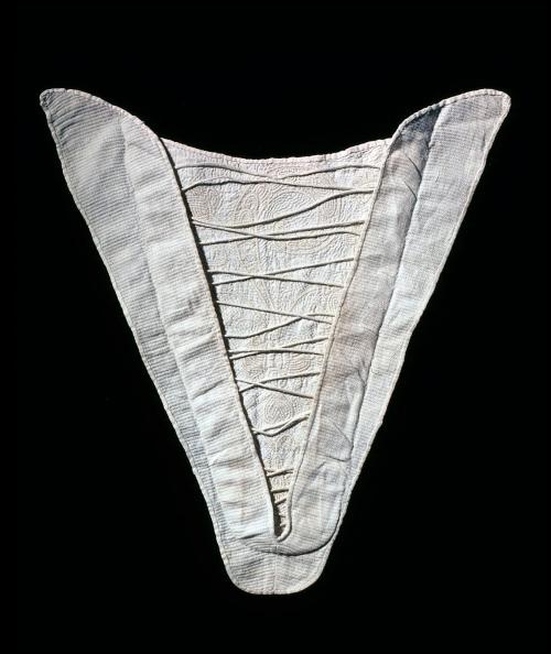 DS1990-0075
