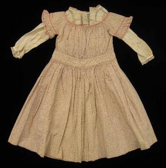 2009 Record shot by L. Baumgarten. Pinafore and blouse.