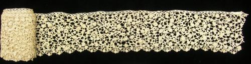 2009 Record shot by L. Baumgarten. Lace.