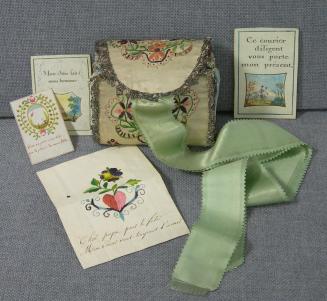 2009 Record shot by L. Baumgarten. Pocketbook, closed, with contents.