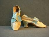 2009 Record shot by L. Baumgarten. Pair of shoes.