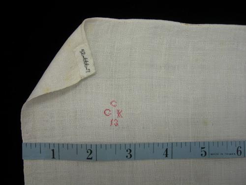 2009 Record shot by L. Baumgarten. Napkin, detail of mark.