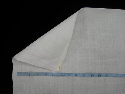 2009 Record shot by L. Baumgarten. Tablecloth, detail of markings.