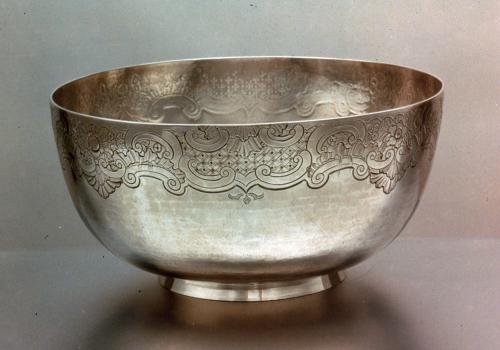 C70-736. Punch Bowl