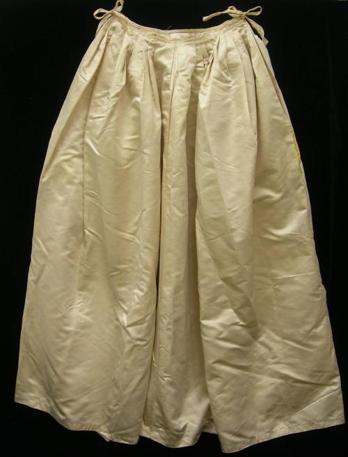 2009 Record shot by L. Baumgarten. Petticoat.