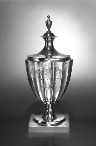 D2010-CMD-022. Sugar urn.