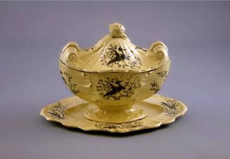 2010 Record shot by AK. Sauce tureen with cover and stand.