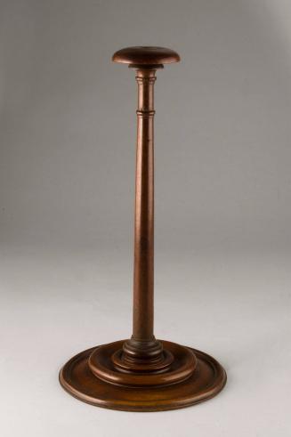 D2010-CL-005. Wig Stand.