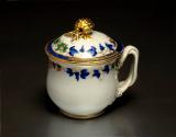 D2010-CMD-094. Pot de crème