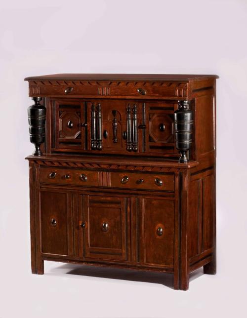 D2010-CMD-128. Court cupboard
