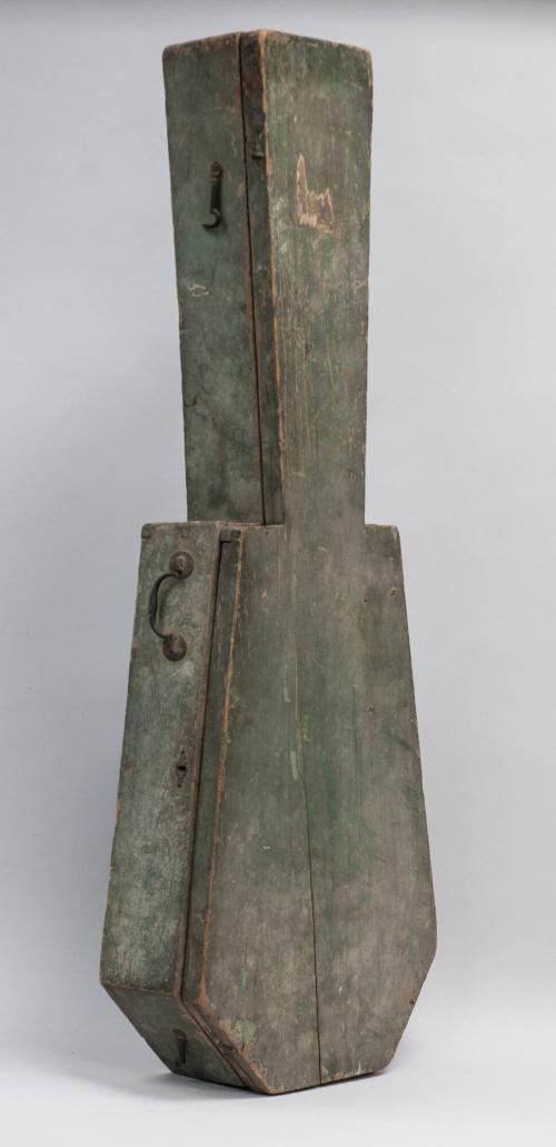 D2014-CMD. Guitar case 1974-67
