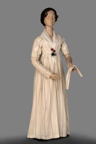 D2011-CMD. Gown