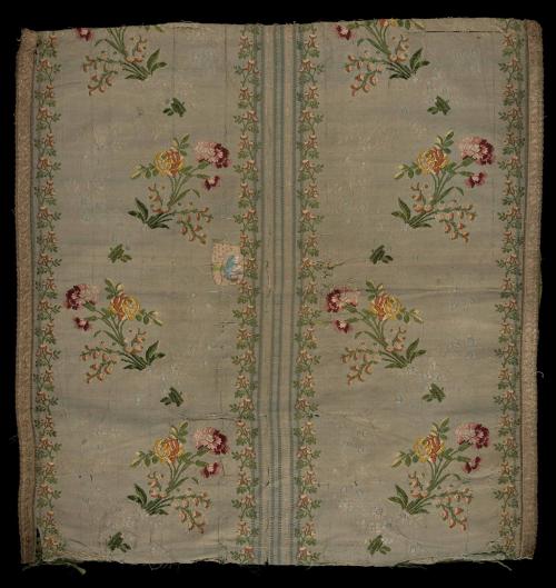 Textile fragment 1971-335