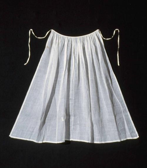 Apron 2004-17