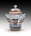 Covered Pot 1954-414