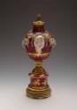 Urn 1962-22