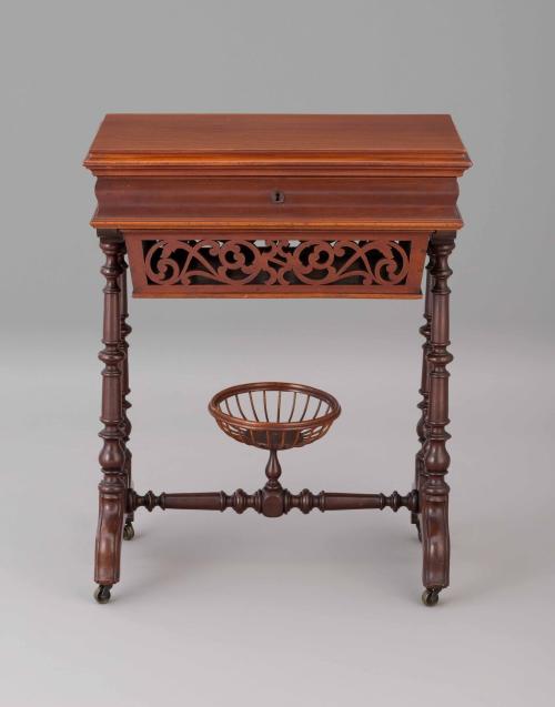 Sewing Table 1996.BH.382