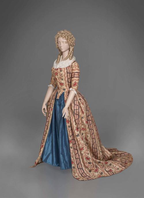 Woman's Gown 1947-511