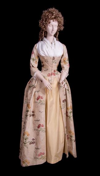 Gown 1941-211
