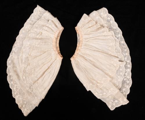 1984-60,1&2, Sleeve ruffles