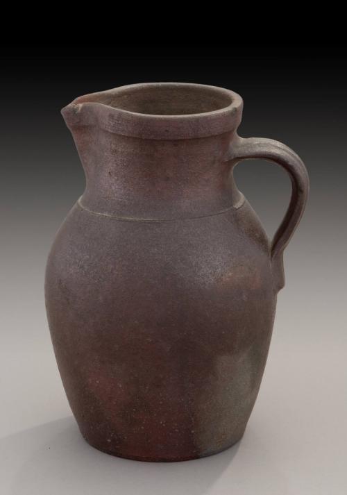 1930-305, Jug