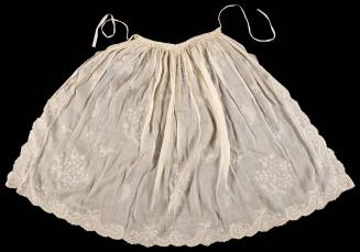 1971-1547, Apron