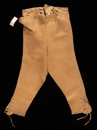 2018.333, Breeches