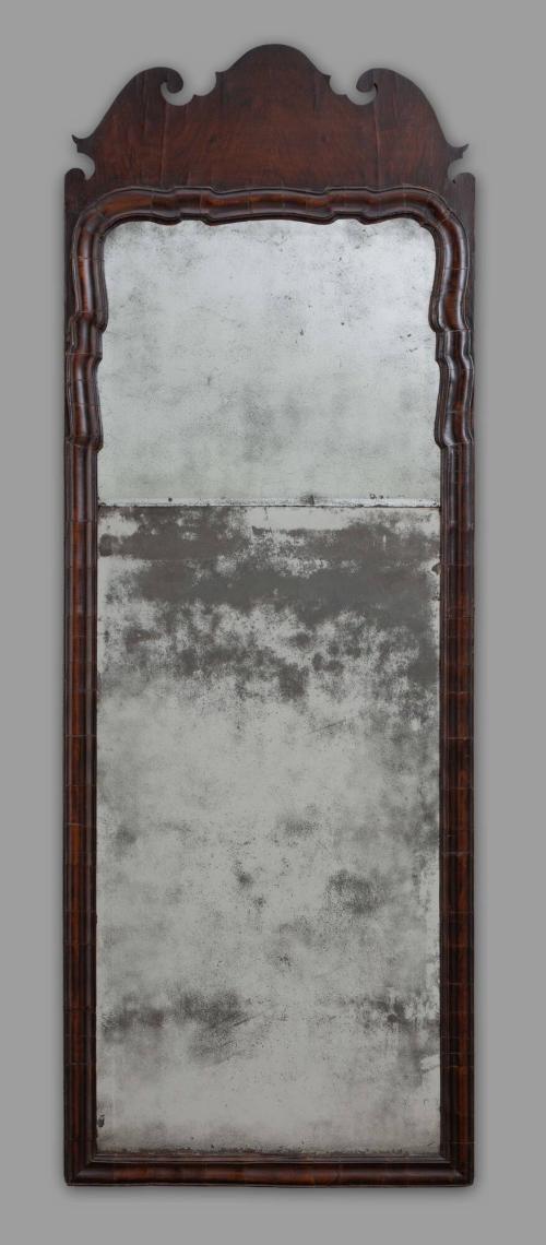 1968-151, Looking Glass
