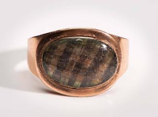 1992-49, Ring