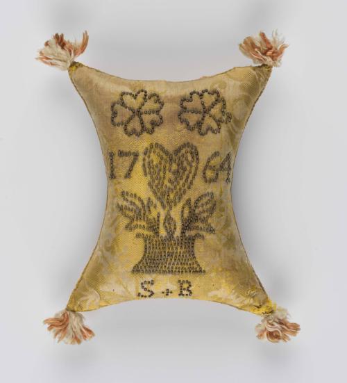 1971-1313, Pincushion