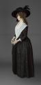 1989-446, Gown