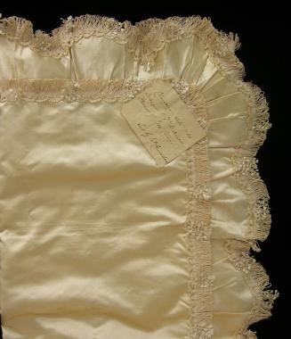 2009 Record shot by L. Baumgarten. Coverlet.