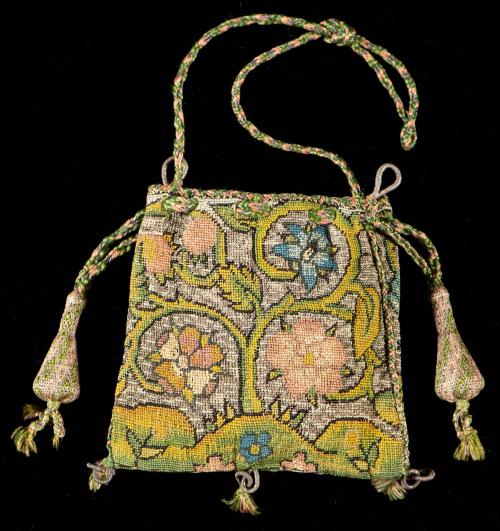1956-554, Purse or Bag