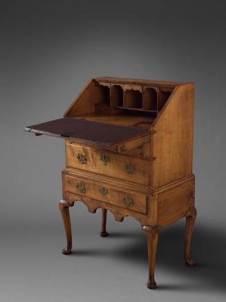 1959-243, Desk