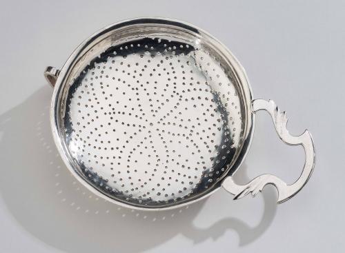 2020-134, Strainer