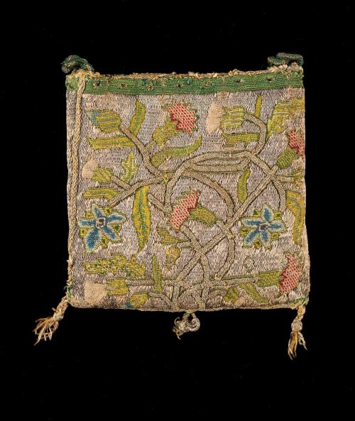 1971-1467, Purse