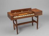 1968-294, Piano