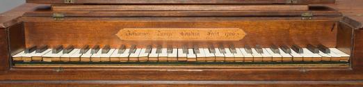 1968-294, Piano