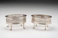 2021-87,1&2, Pair of Salts with Glass Liners