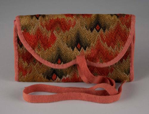 1950-262, Pocketbook