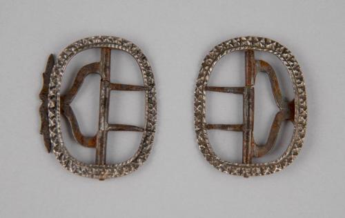 2018-132a&b, Knee Buckles