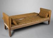 2025-19, Sofa