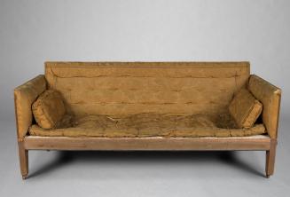 2025-19, Sofa