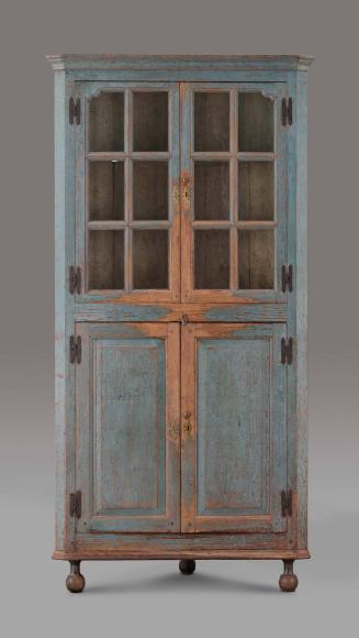 D2013-CMD. Corner cupboard

